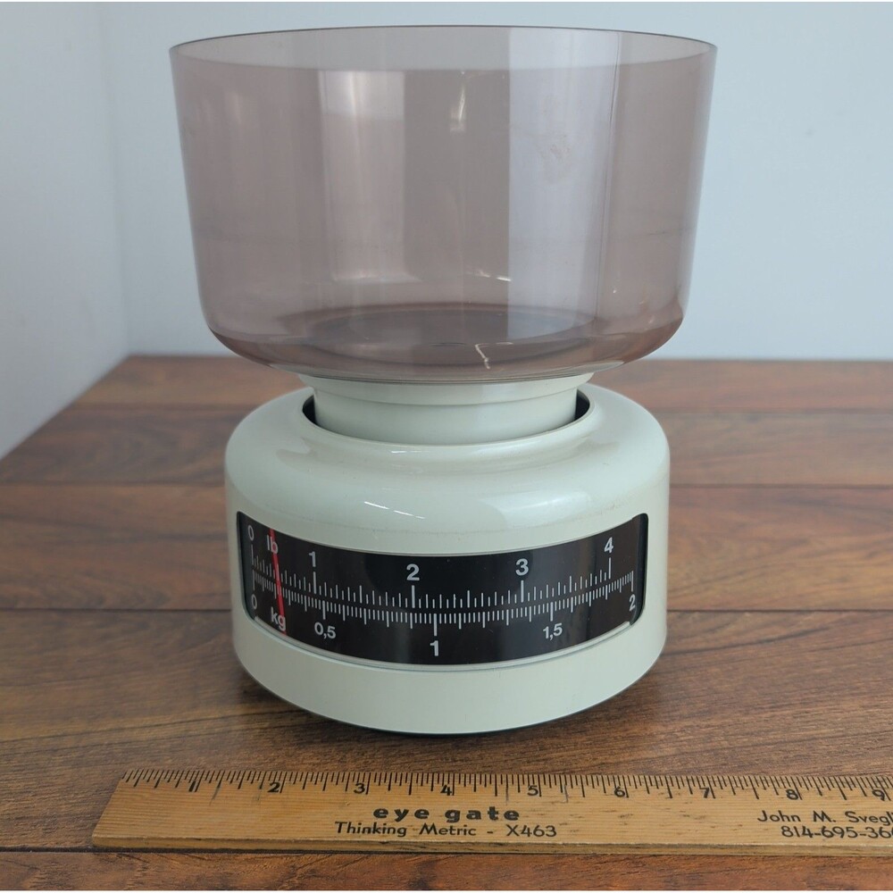 Vintage 4lb / 2 kg Kitchen Scale – Mechanical Retro Cream Scale w Removable Tray